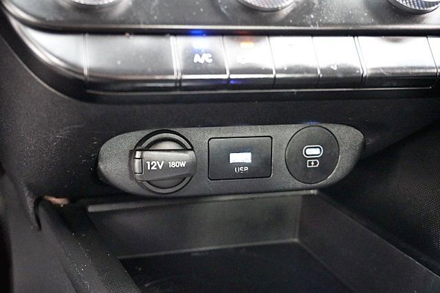 Used 2024 Hyundai Elantra SE image 26