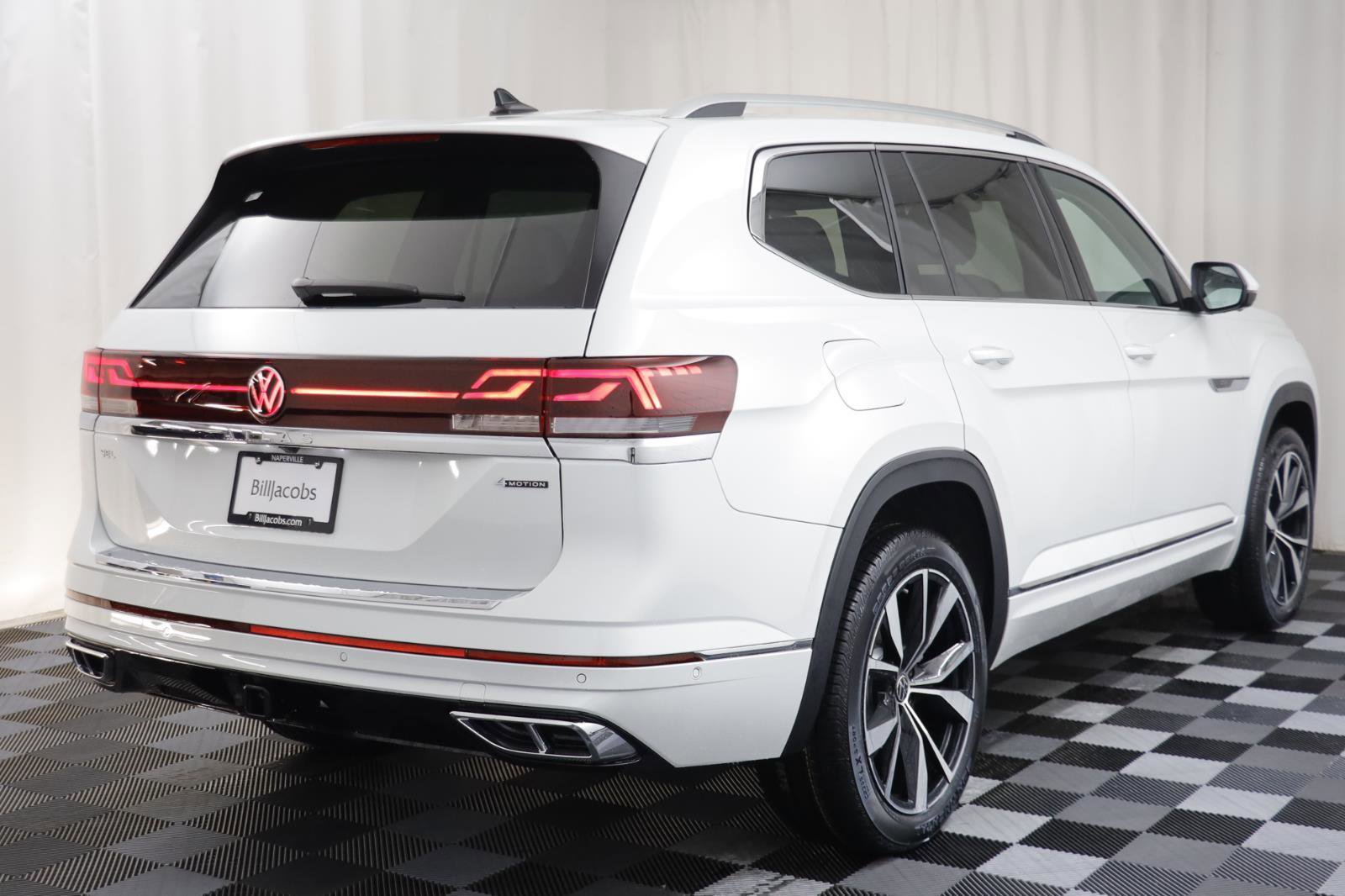 New 2026 Volkswagen Atlas SEL Premium R-Line image 18