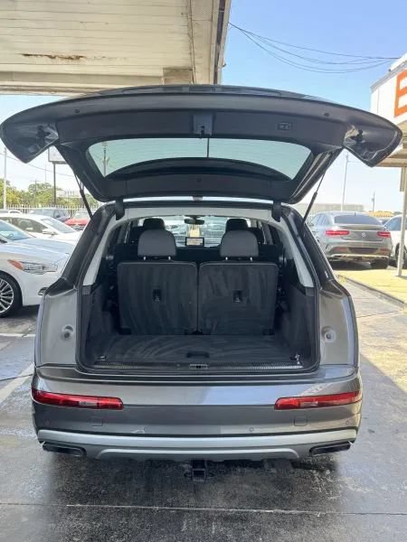 Used 2019 Audi Q7 2.0T Premium Plus w/ Premium Plus Package AWD/4WD image 25