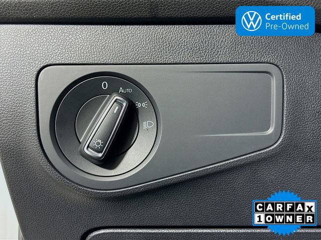 Certified 2022 Volkswagen Tiguan SE w/ Panoramic Sunroof Package image 10