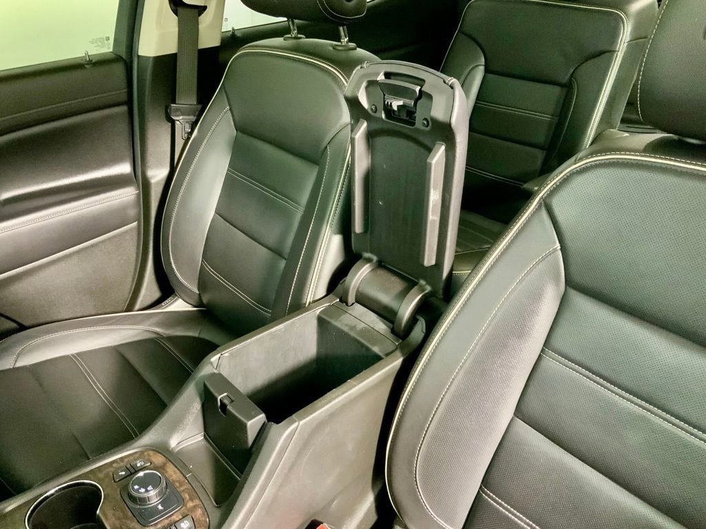 Used 2020 GMC Acadia Denali w/ Technology Package image 26