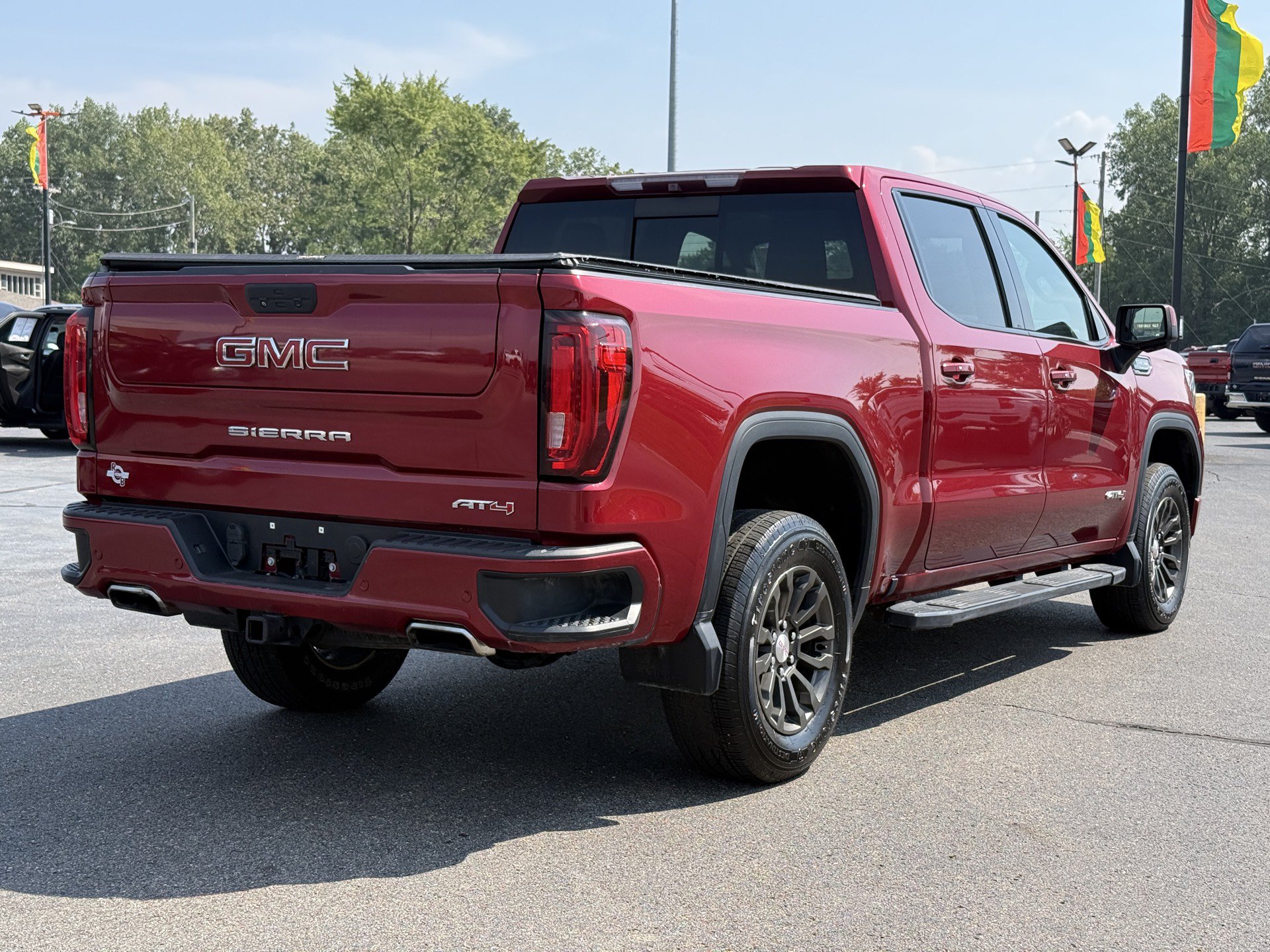 Used 2019 GMC Sierra 1500 AT4 w/ AT4 Premium Package AWD/4WD image 8