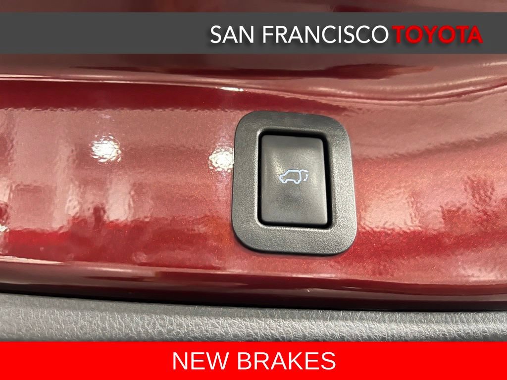 Used 2017 Toyota Highlander Limited AWD/4WD image 42