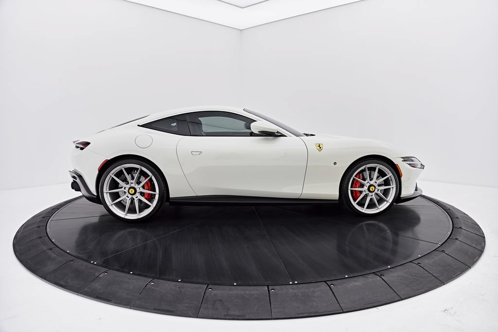 Used 2022 Ferrari Roma RWD image 16