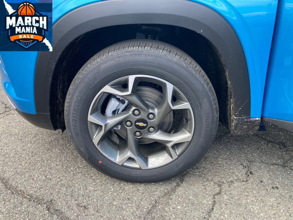 New 2026 Chevrolet Trax LT w/ Sunroof Package image 26