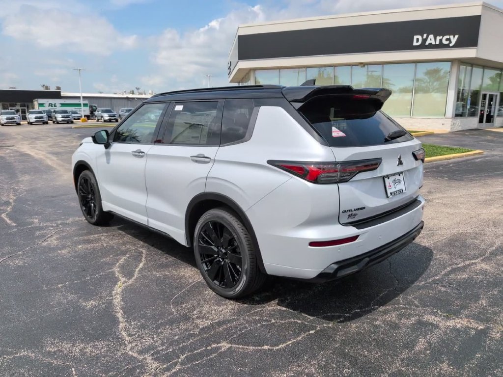 New 2026 Mitsubishi Outlander SEL Black Edition AWD/4WD image 9