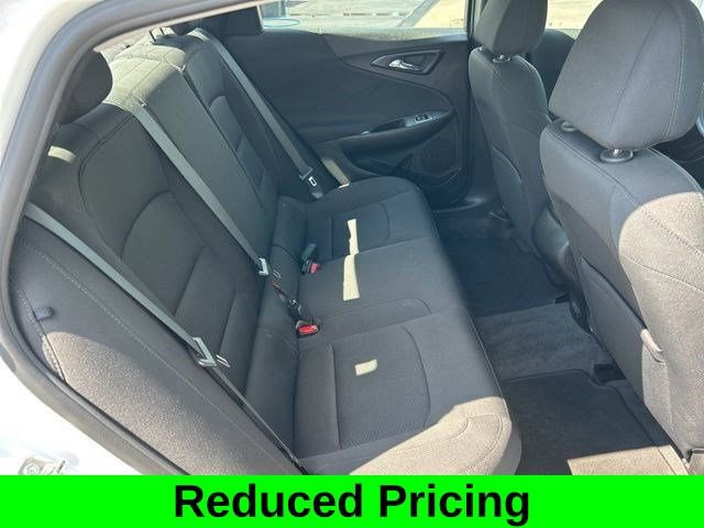 Used 2020 Chevrolet Malibu LS image 38