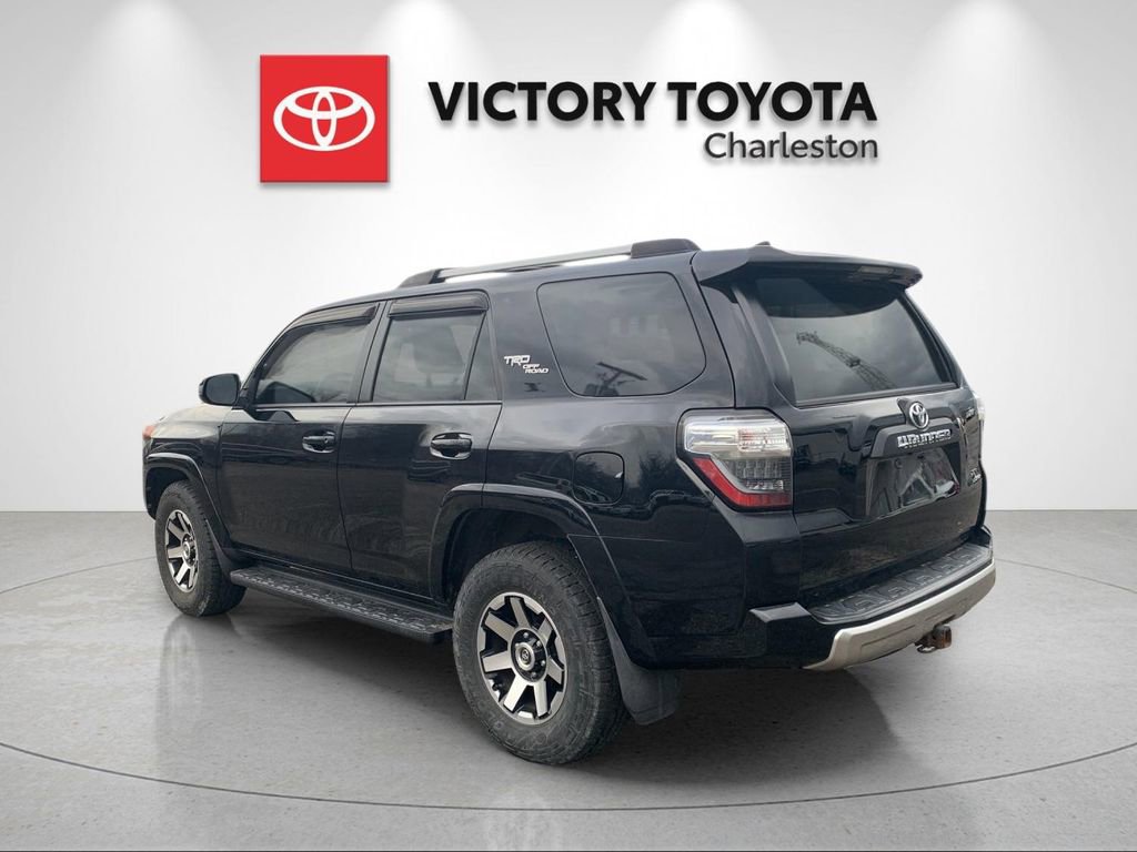 Used 2017 Toyota 4Runner TRD Off-Road image 3