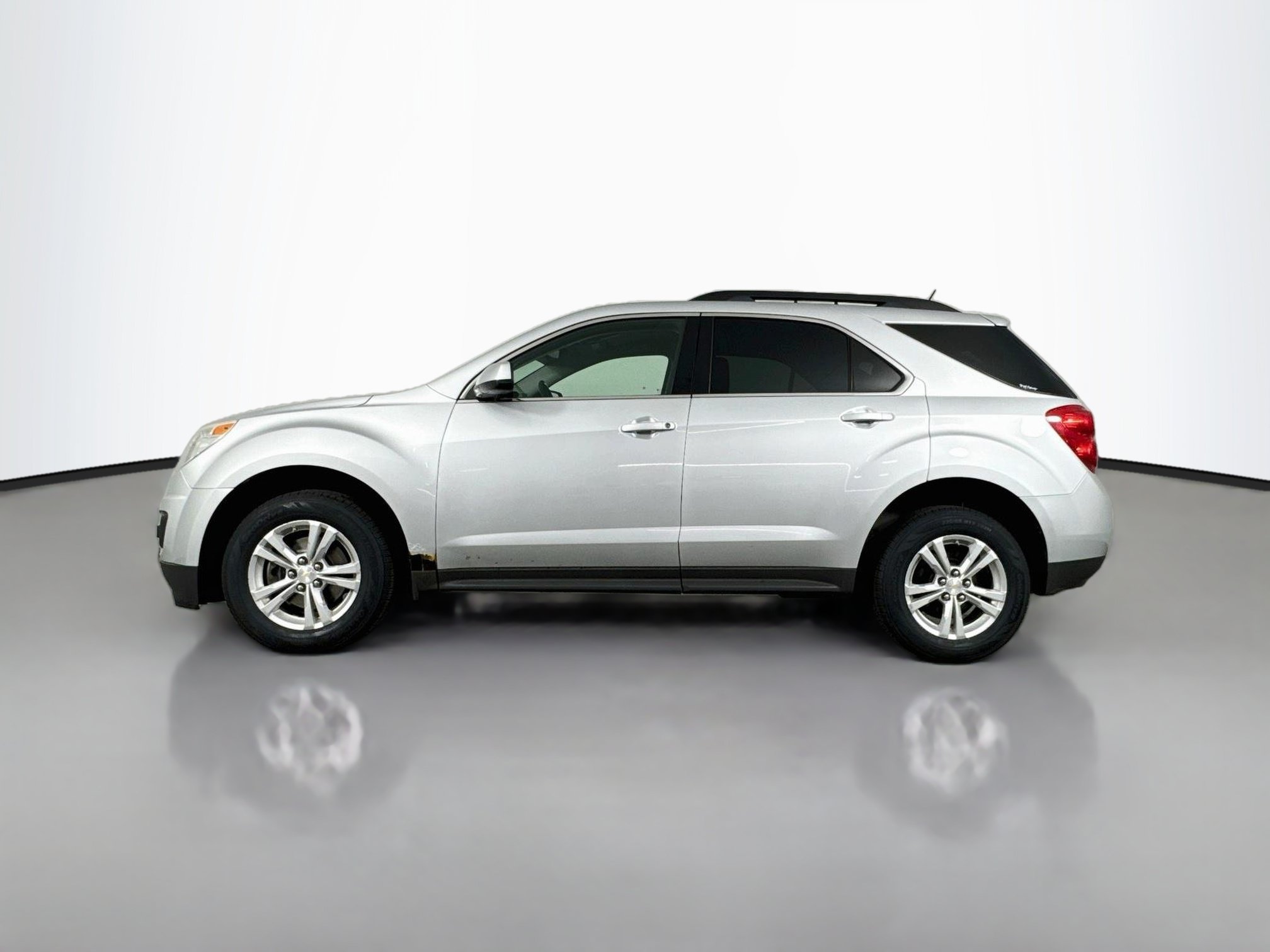 Used 2015 Chevrolet Equinox LT w/ Driver Convenience Package FWD image 4