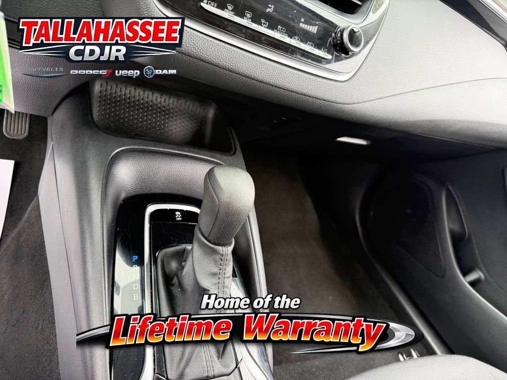 Used 2022 Toyota Corolla LE FWD image 21