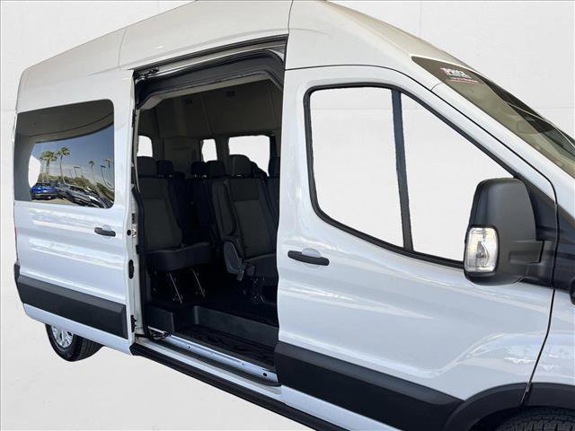 Used 2023 Ford Transit 350 XLT image 9
