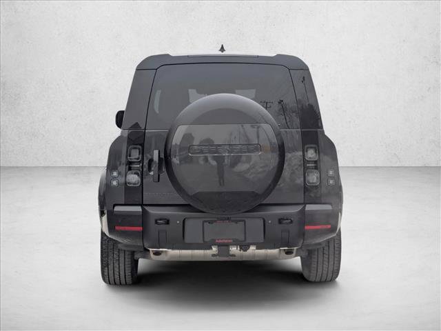 Used 2026 Land Rover Defender 130 X-Dynamic SE AWD/4WD image 8
