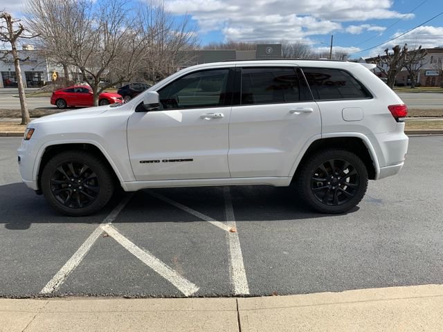 Used 2021 Jeep Grand Cherokee Laredo X image 6