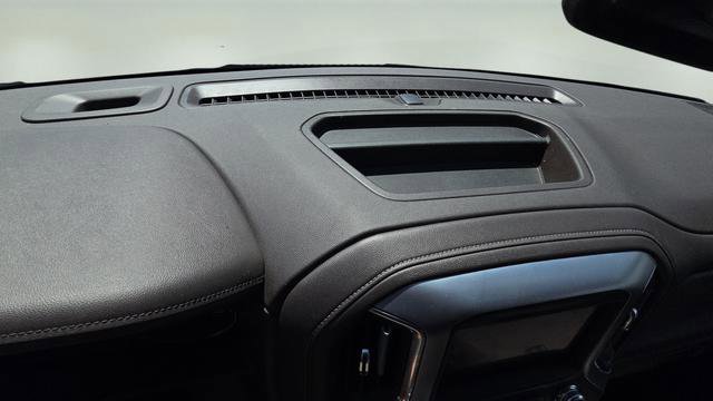 Used 2019 GMC Sierra 1500 SLT w/ SLT Premium Plus Package image 10