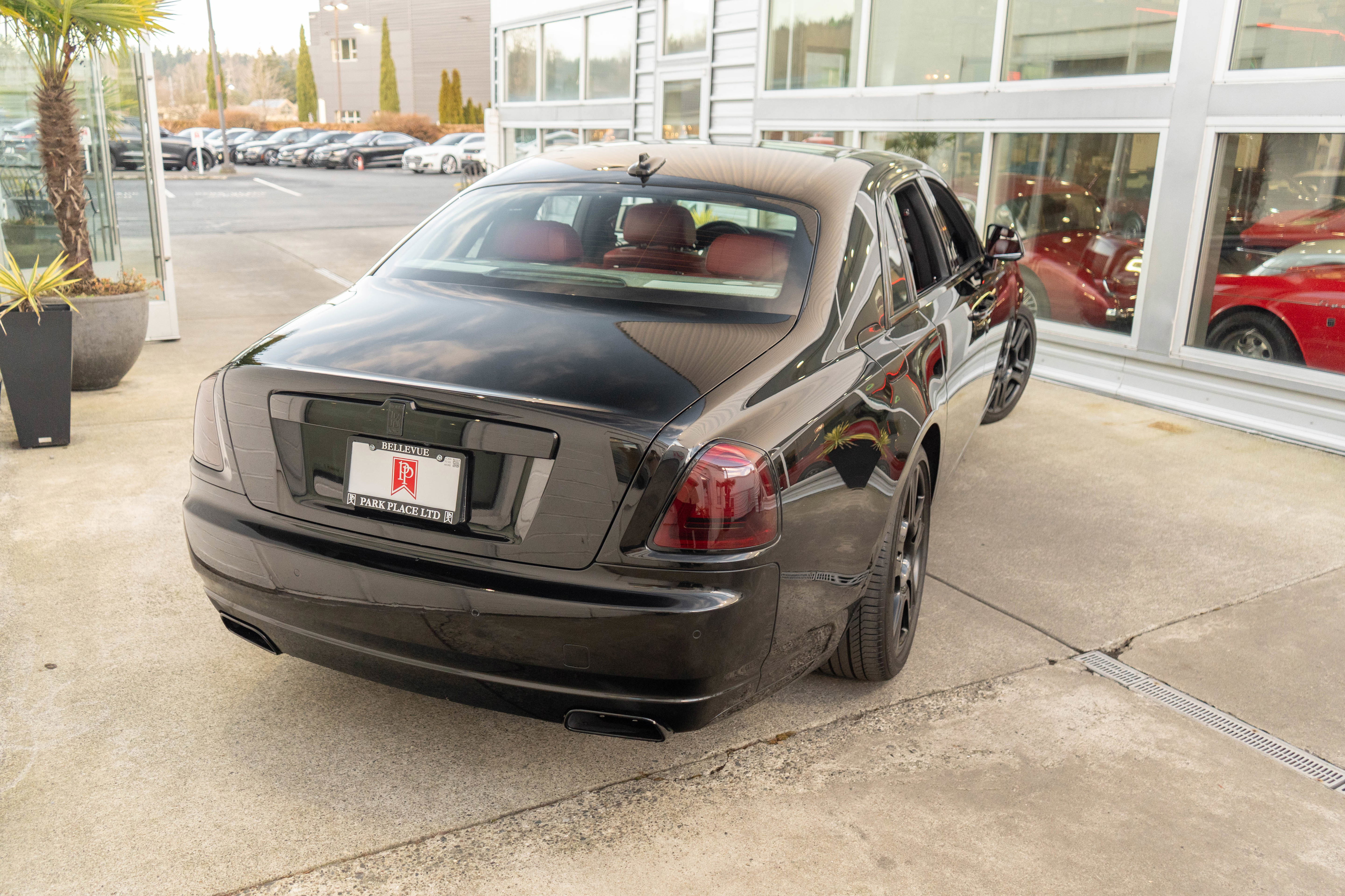 Used 2016 Rolls-Royce Ghost image 6