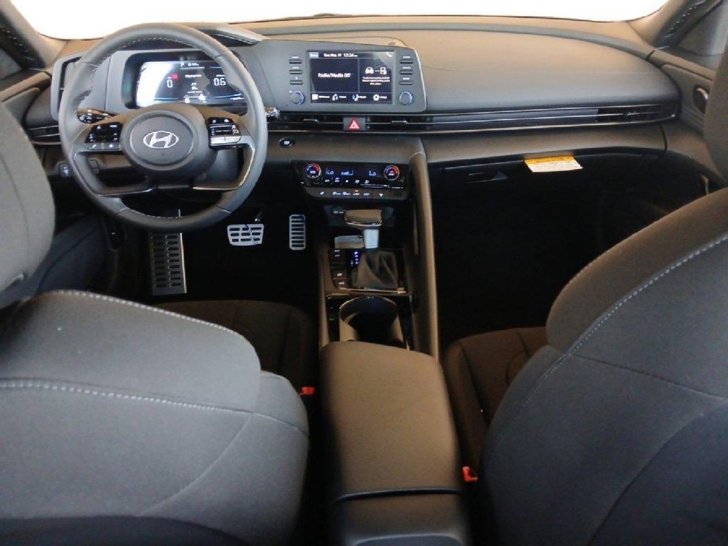 New 2026 Hyundai Elantra SEL Sport FWD image 10