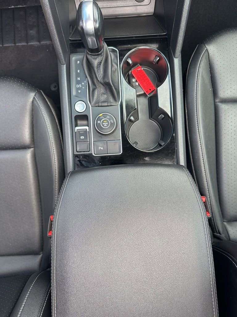 Used 2020 Volkswagen Atlas SEL image 38