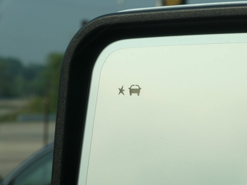 New 2025 GMC Sierra 2500 SLT w/ SLT Premium Package image 12