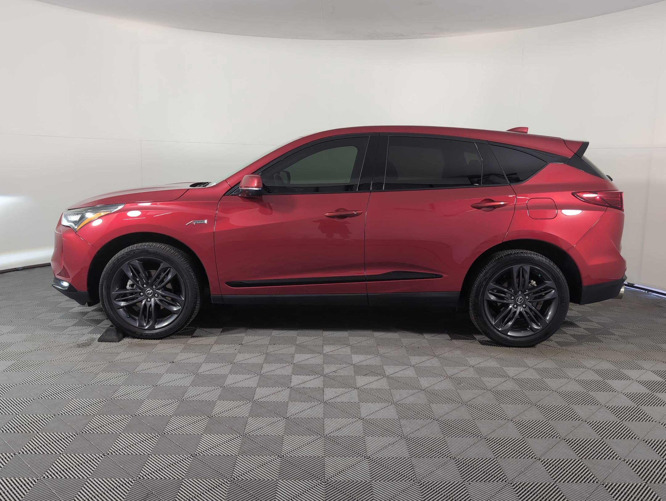 Used 2023 Acura RDX A-Spec image 2