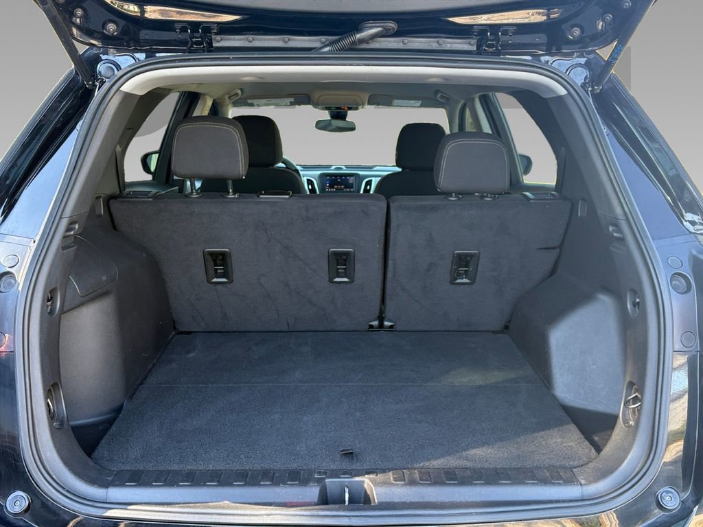 Used 2023 Chevrolet Equinox LS image 19