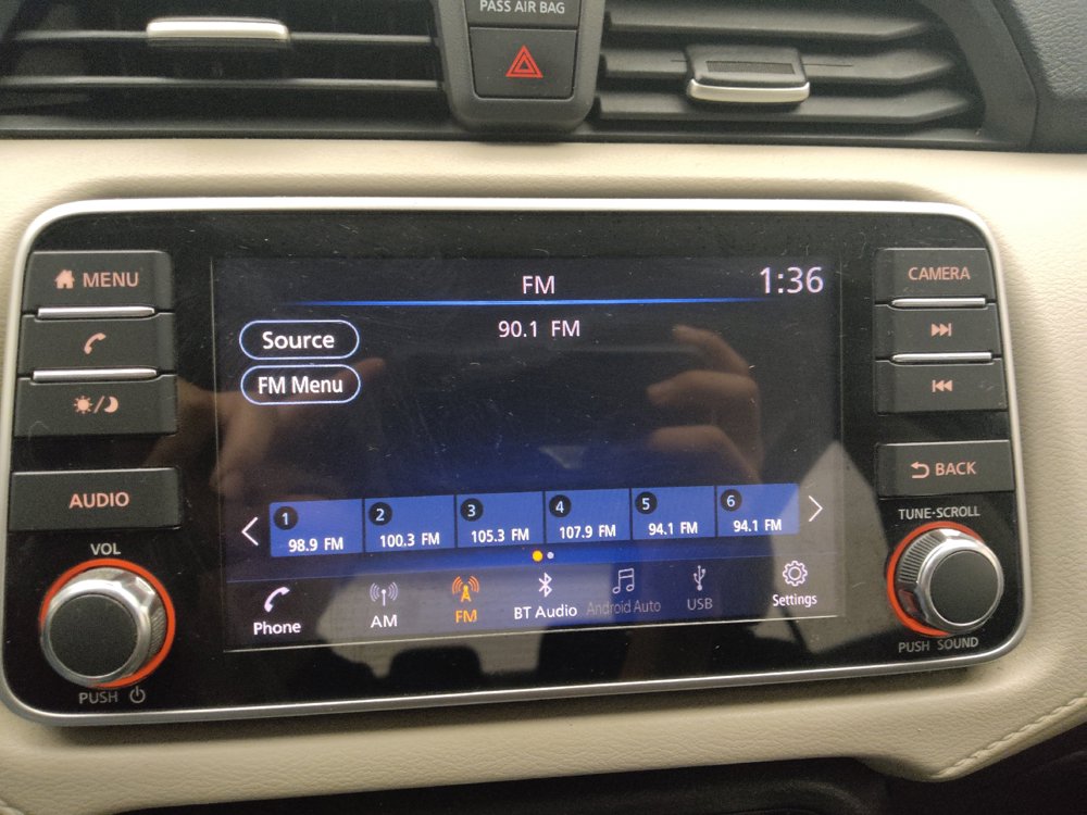 Used 2021 Nissan Versa SV FWD image 25