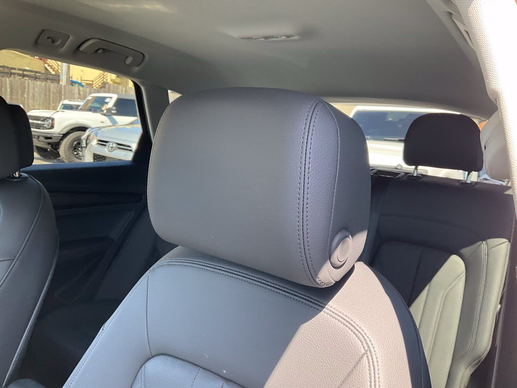 Used 2020 Audi Q5 e Premium w/ Convenience Package AWD/4WD image 19