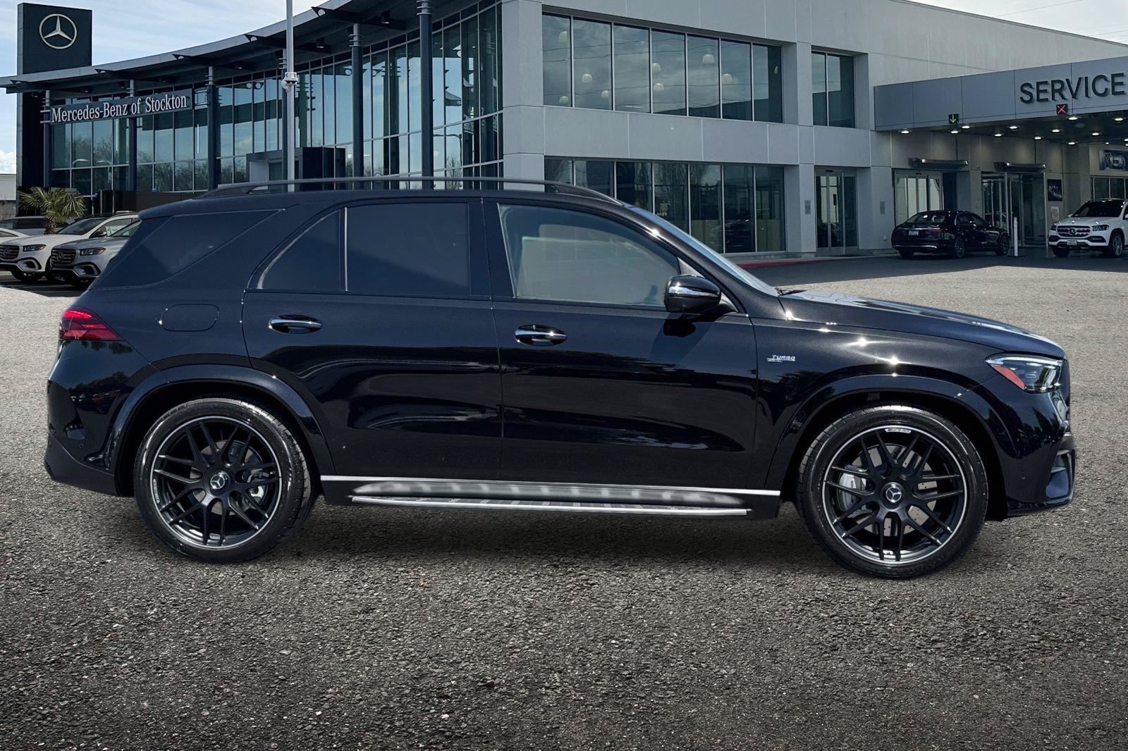 New 2026 Mercedes-Benz GLE 53 AMG 4MATIC image 3