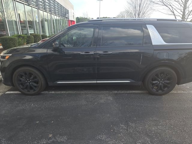 Used 2024 Kia Carnival SX image 2