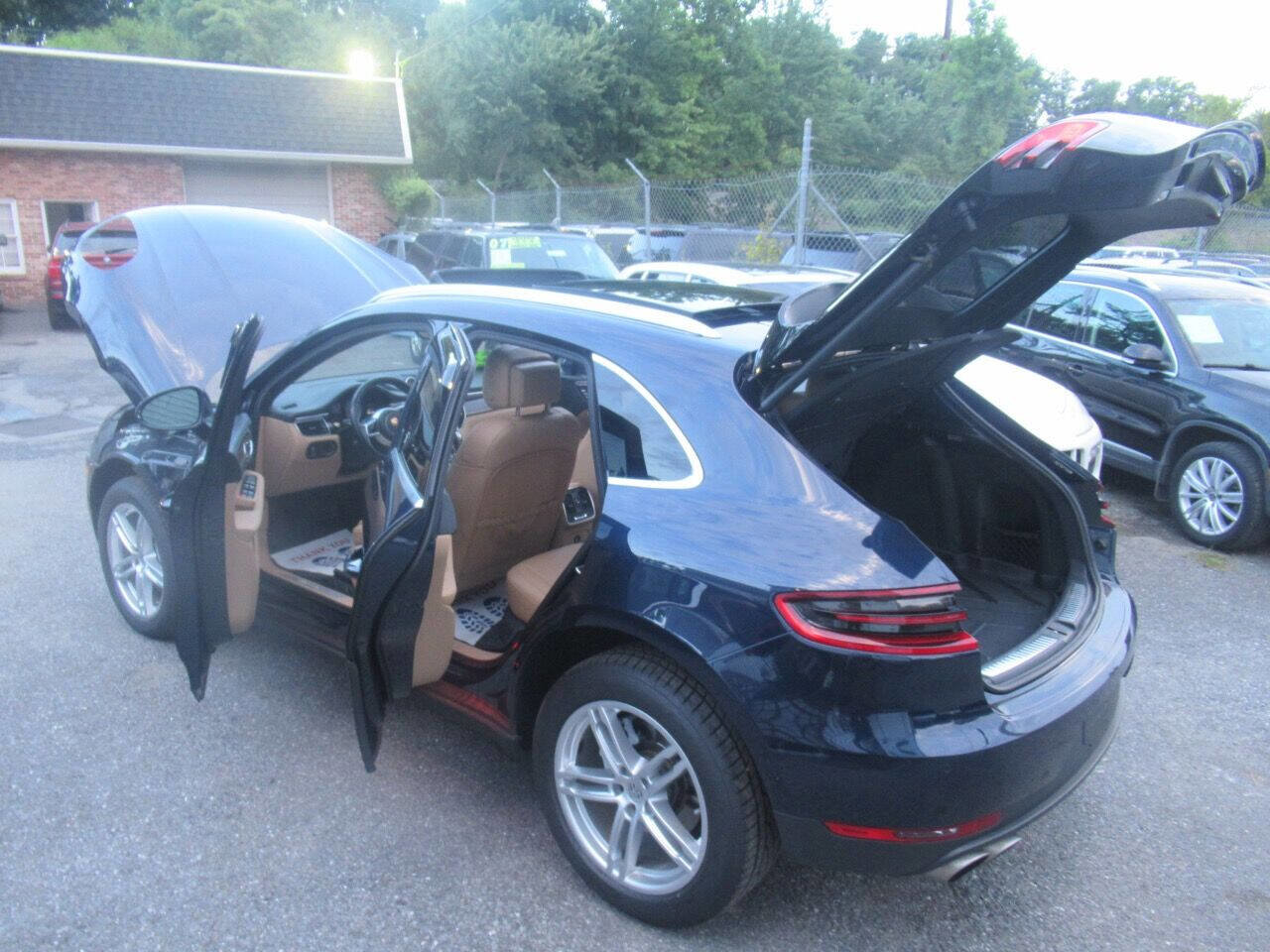 Used 2018 Porsche Macan S image 13