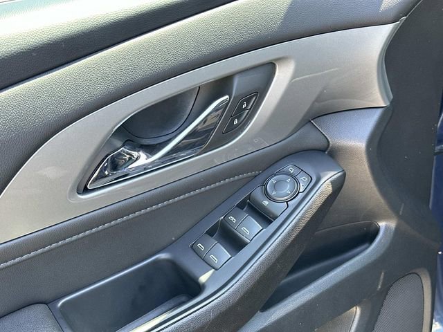 Used 2022 Chevrolet Traverse LT AWD/4WD image 19