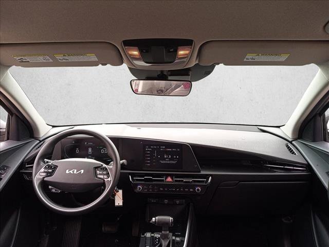 Used 2023 Kia Niro LX FWD image 17