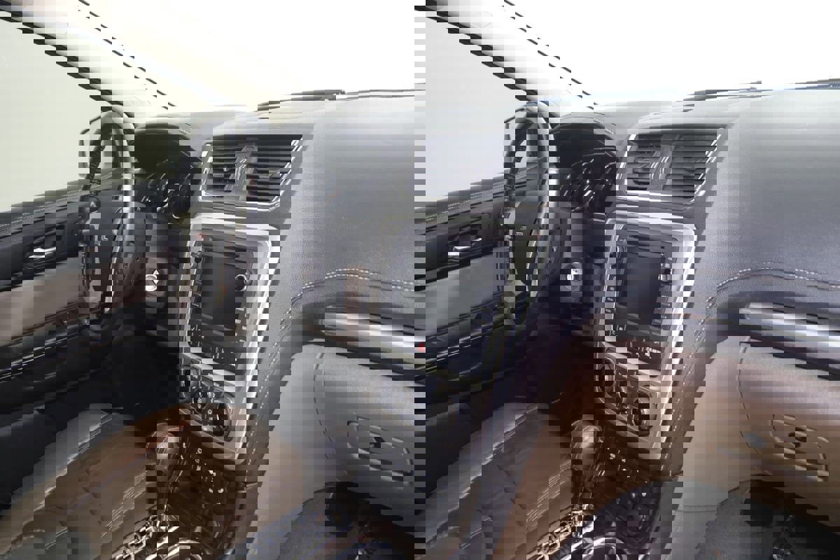 Used 2016 GMC Acadia SLT w/ Open Road Package image 39