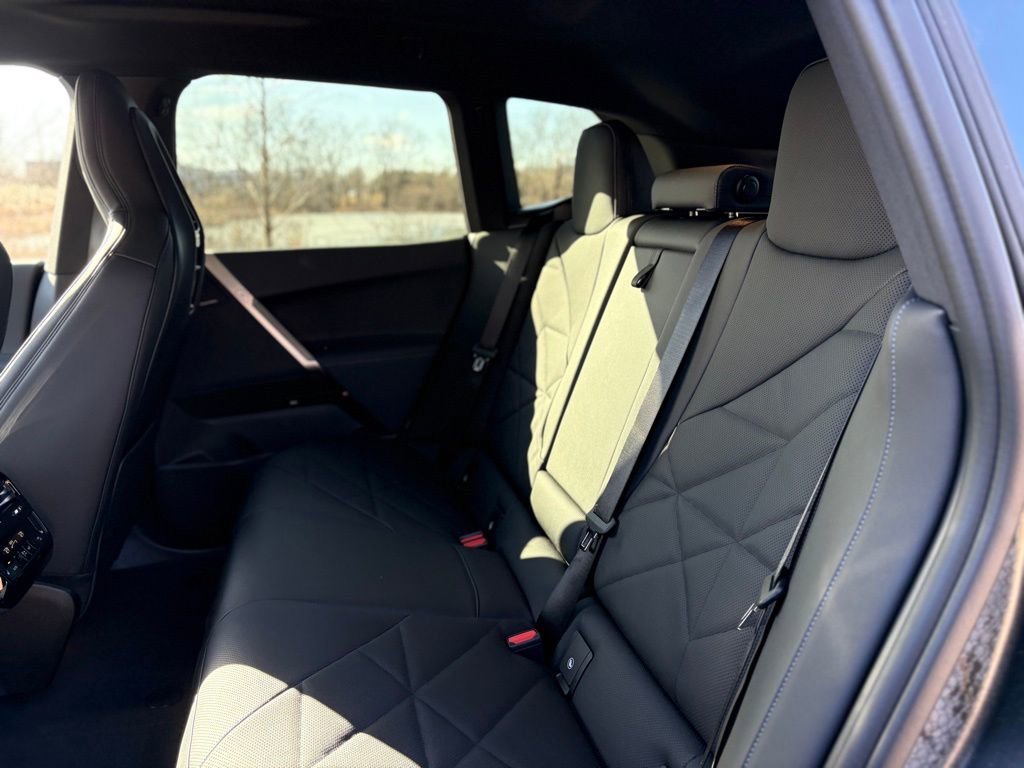 Used 2025 BMW iX xDrive50 w/ Sport Package image 18