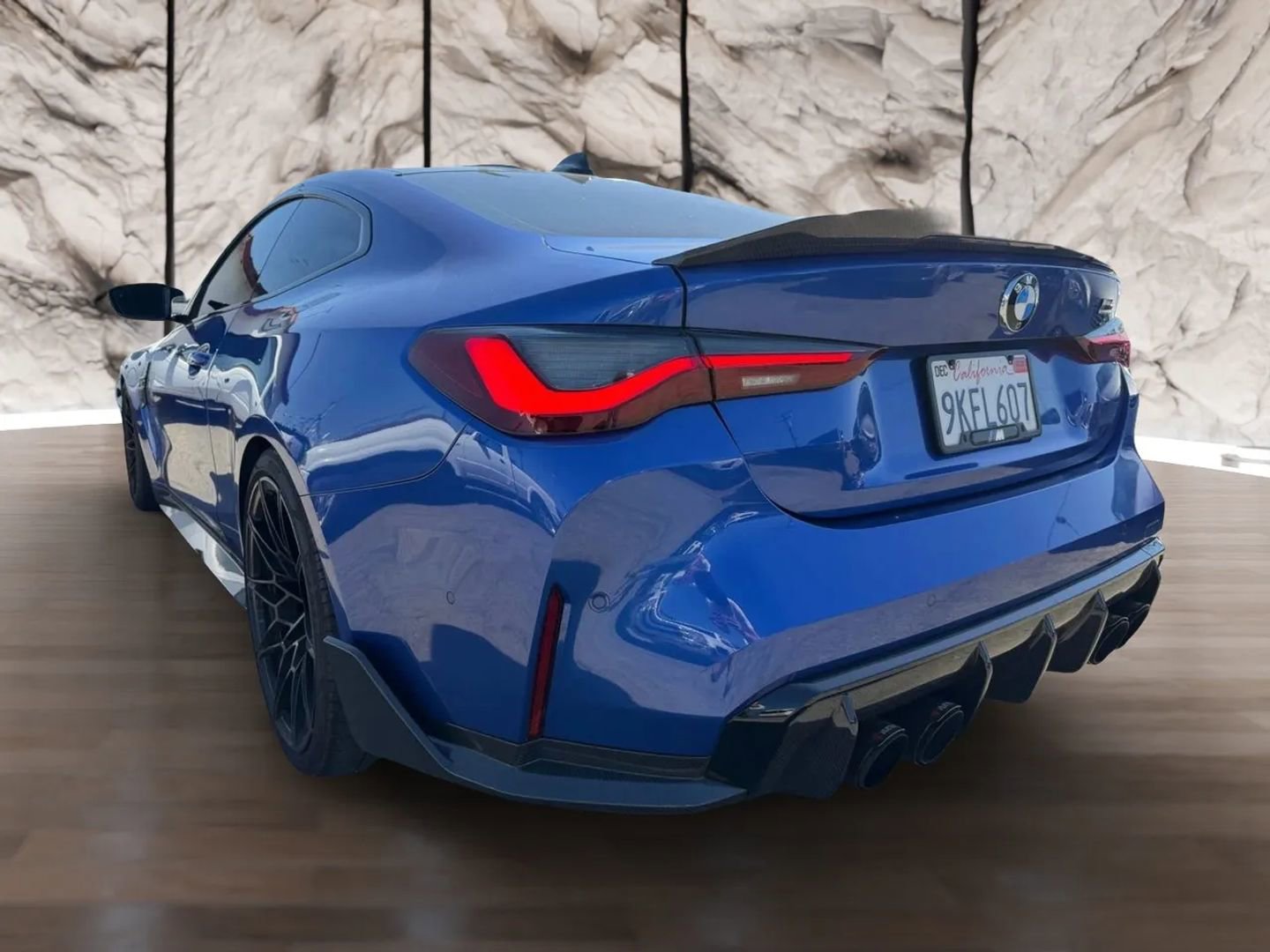 Used 2021 BMW M4 Competition w/ Executive Package RWD image 7