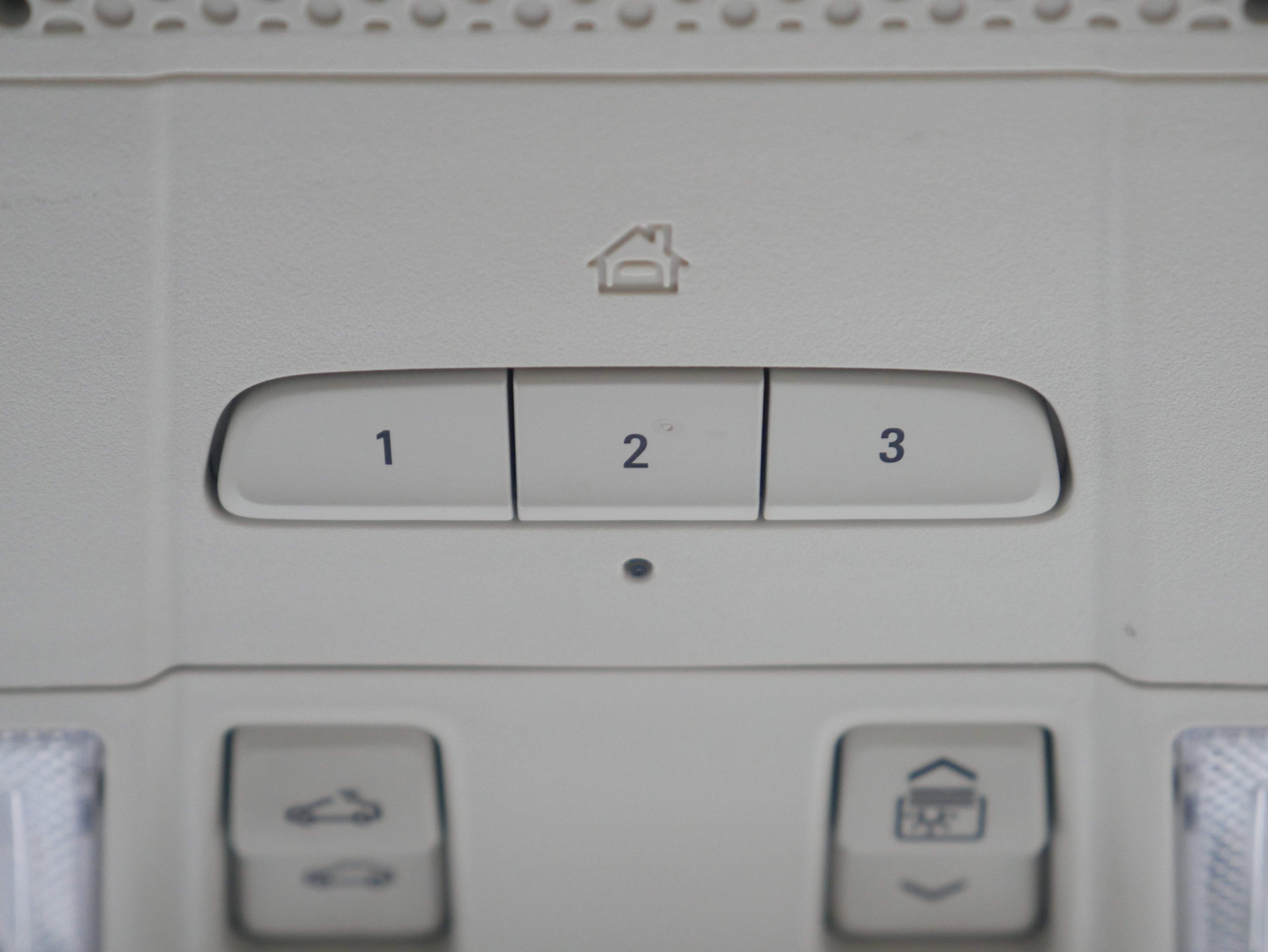 Certified 2022 Cadillac XT6 Premium Luxury w/ Technology Package image 33