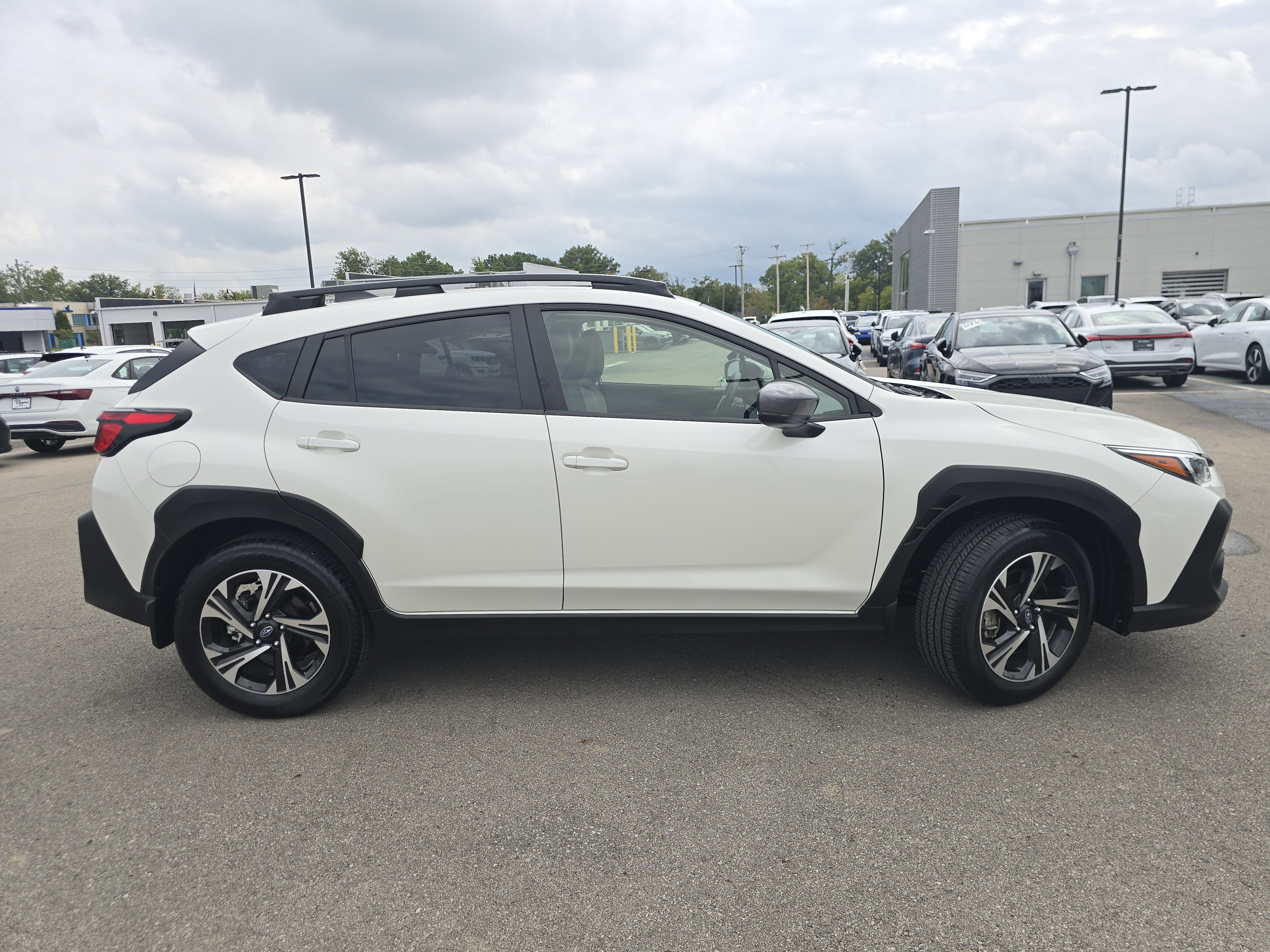 Used 2024 Subaru Crosstrek 2.0i Premium AWD/4WD image 8