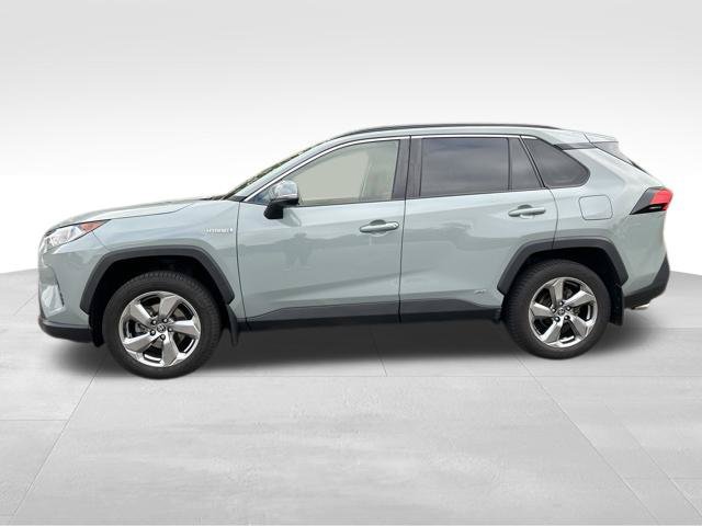 Used 2021 Toyota RAV4 XLE Premium AWD/4WD image 8