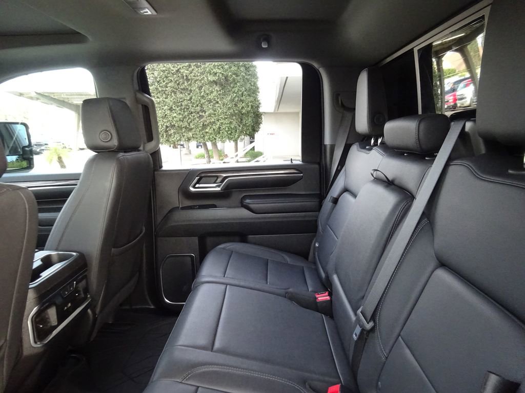 Certified 2024 Chevrolet Silverado 2500 LTZ w/ LTZ Plus Package image 25