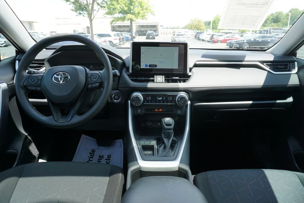 Used 2025 Toyota RAV4 XLE w/ Convenience Package FWD image 29