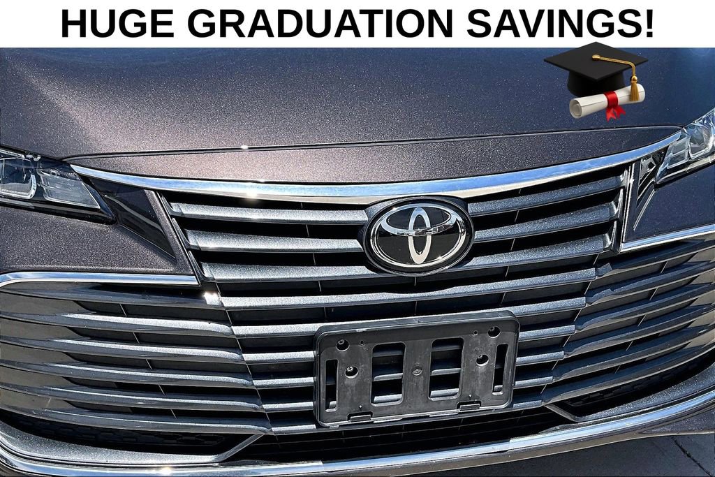 Used 2019 Toyota Avalon XLE w/ Moonroof Package FWD image 35