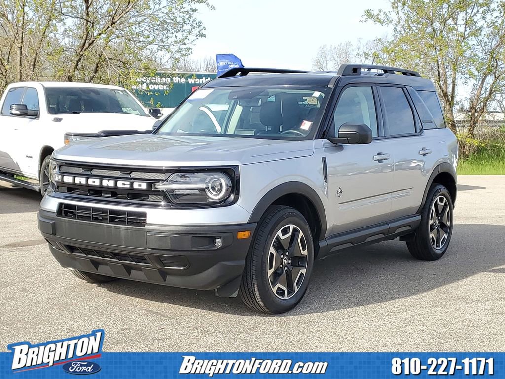 Certified 2023 Ford Bronco Sport Outer Banks AWD/4WD image 2