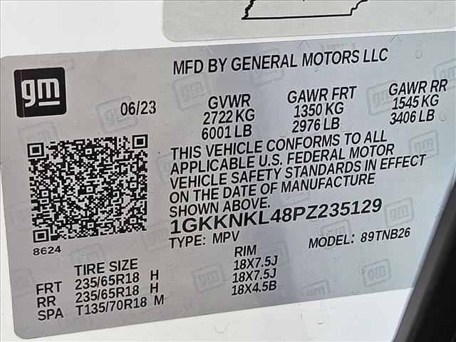 Used 2023 GMC Acadia SLE image 30