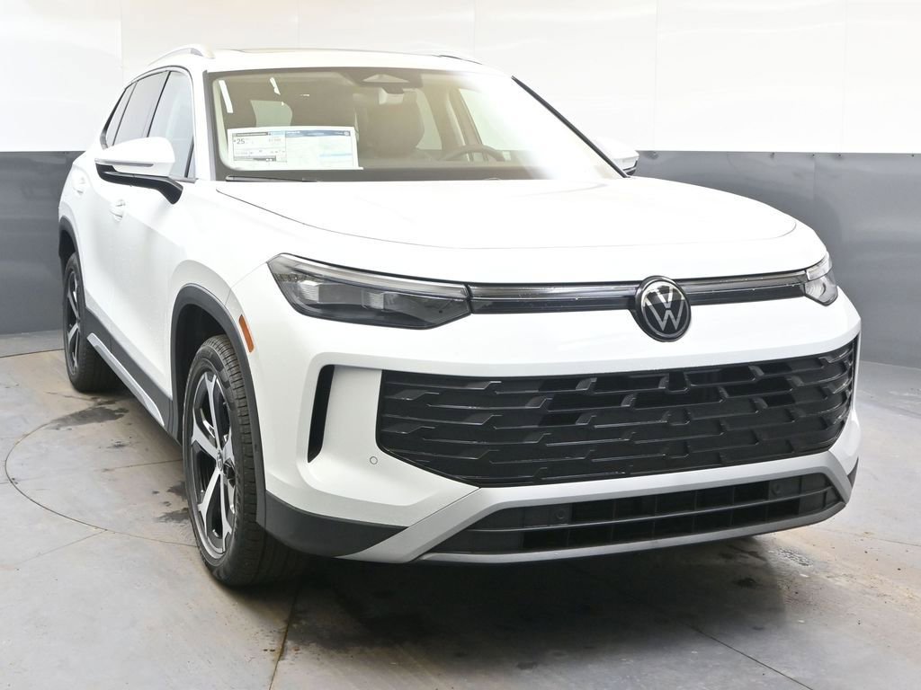 New 2026 Volkswagen Tiguan SE image 8