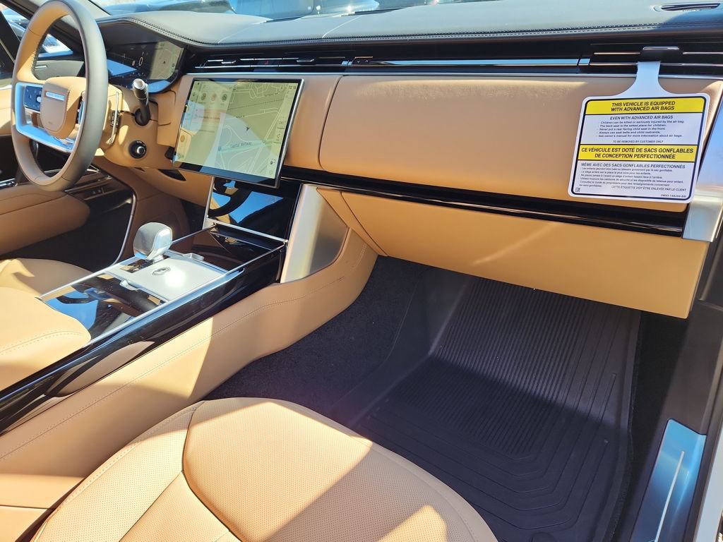 New 2026 Land Rover Range Rover Long Wheelbase SE AWD/4WD image 28