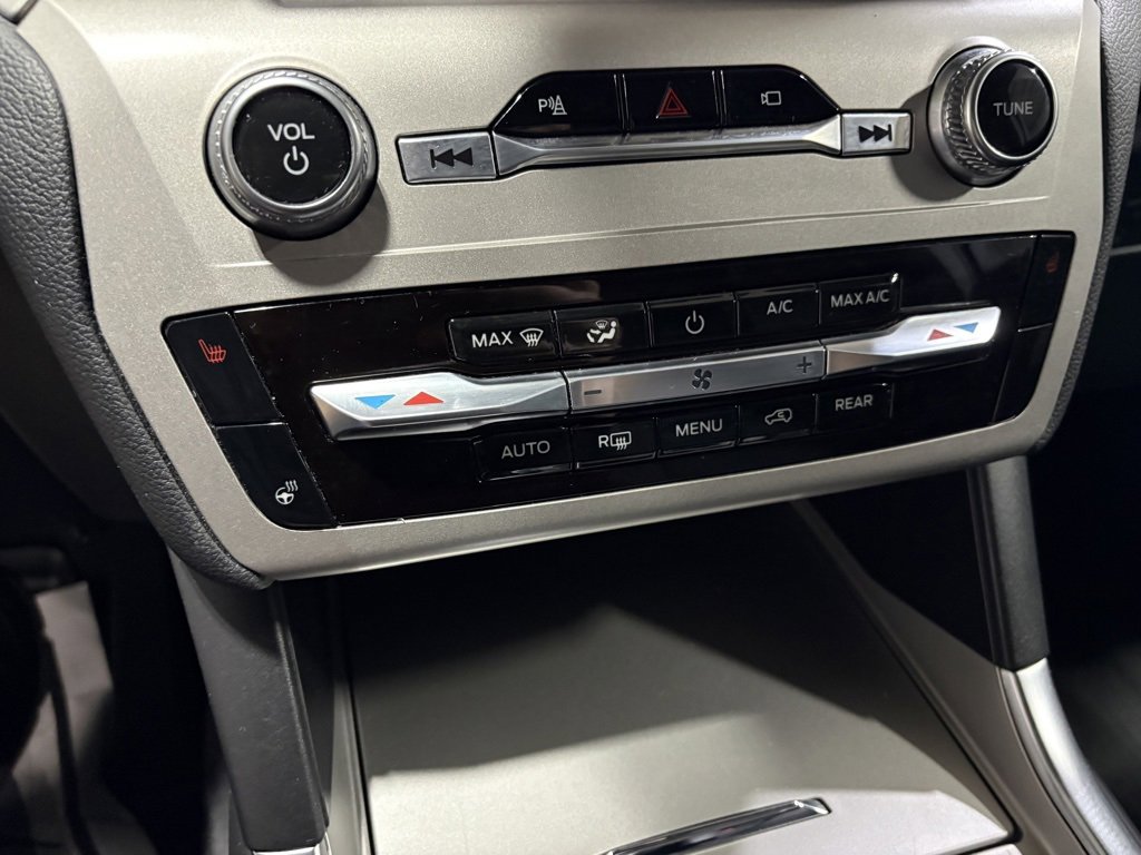 Certified 2023 Ford Explorer XLT w/ Equipment Group 202A image 12