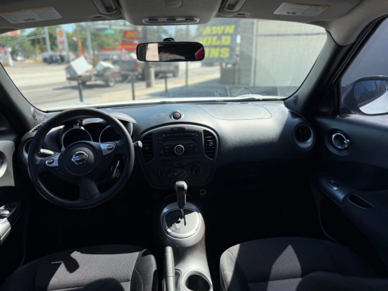 Used 2014 Nissan Juke S FWD image 19