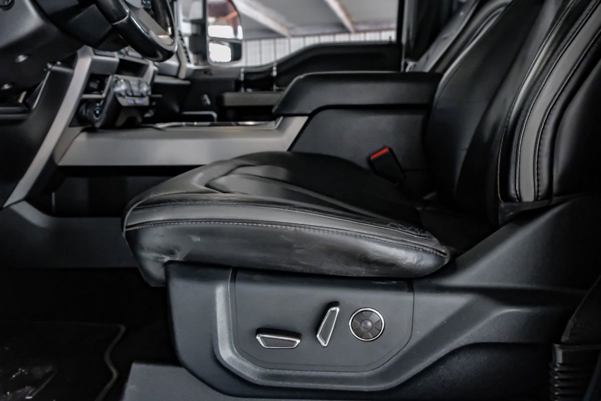 Used 2021 Ford F450 Platinum w/ FX4 Off-Road Package image 29
