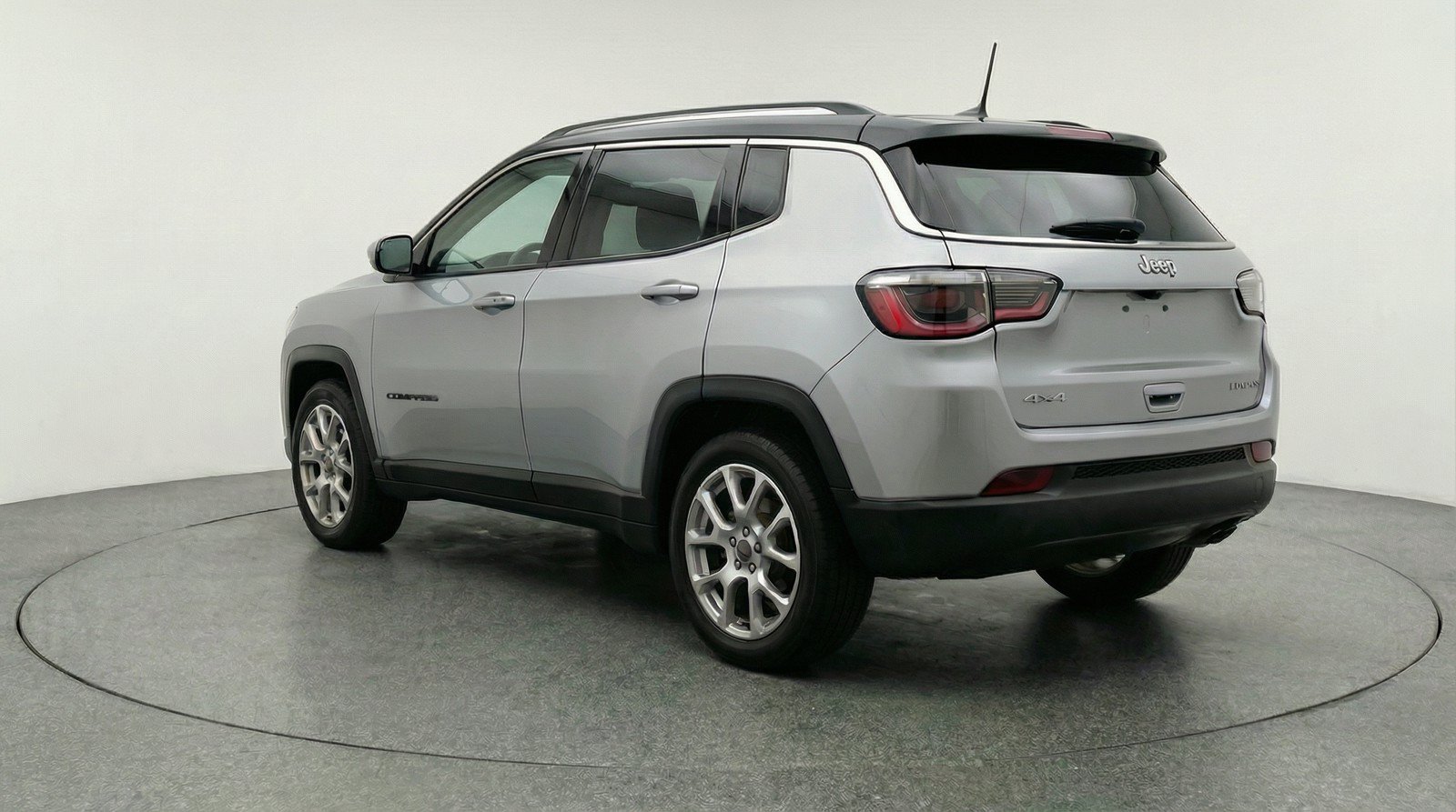 Used 2025 Jeep Compass Limited AWD/4WD image 6