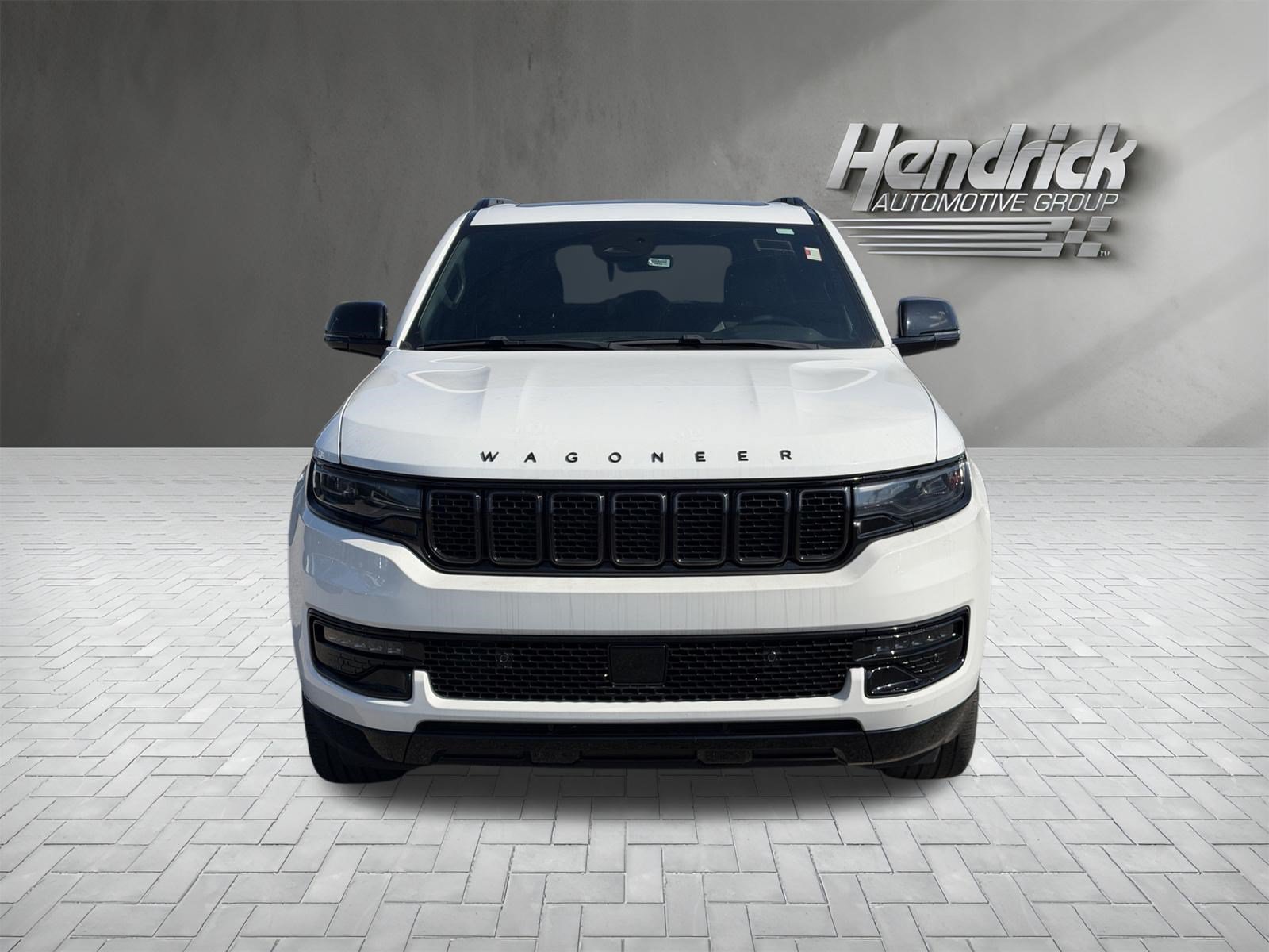 Used 2023 Jeep Wagoneer Series II AWD/4WD image 3