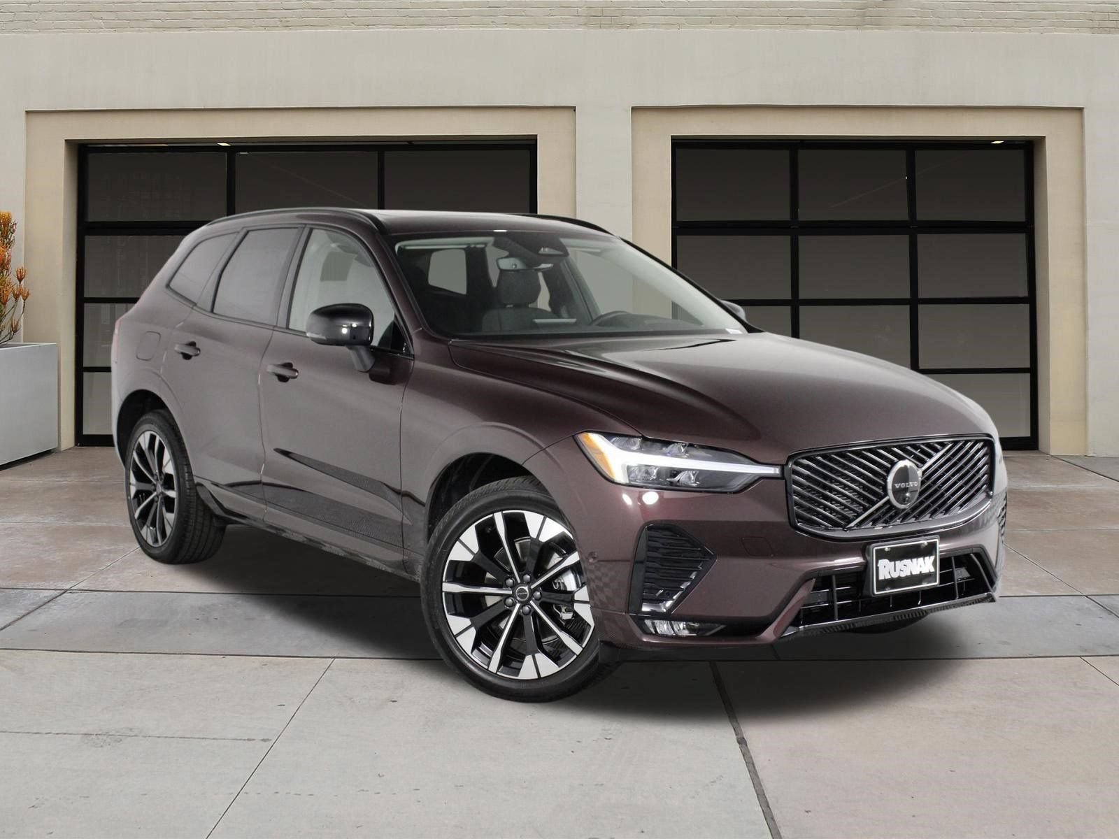 New 2026 Volvo XC60 B5 Plus AWD/4WD image 19